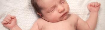 Tortícolis muscular en bebés: tratamiento osteopático para recuperar la movilidad cervical Tortícolis muscular en bebés: tratamiento osteopático para recuperar la movilidad cervical