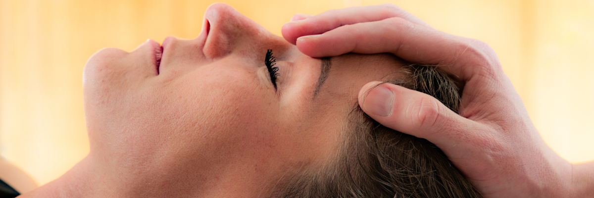 Tratamiento de dolores de cabeza y migrañas con osteopatía