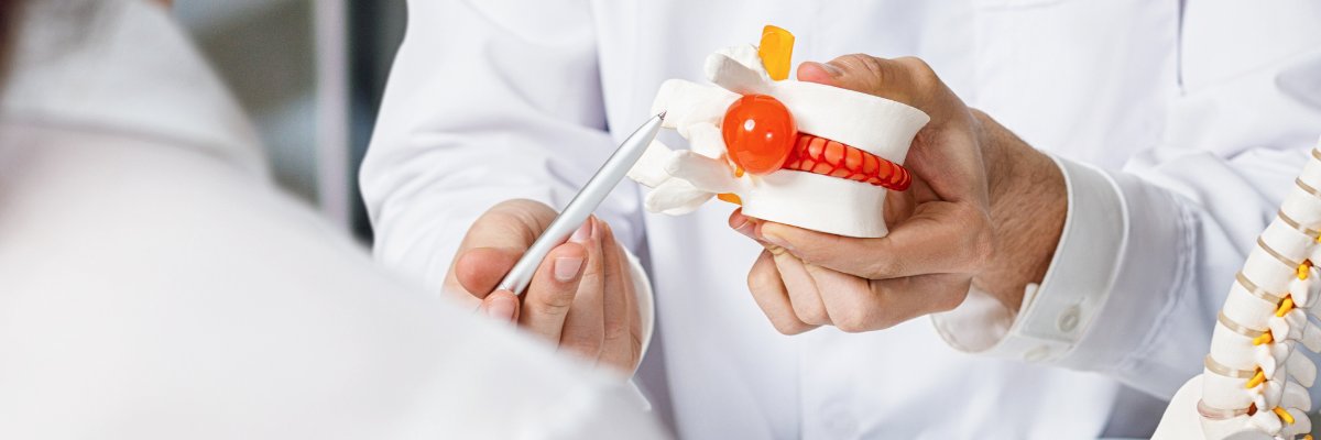 Cómo Aliviar el Dolor de una Hernia Discal